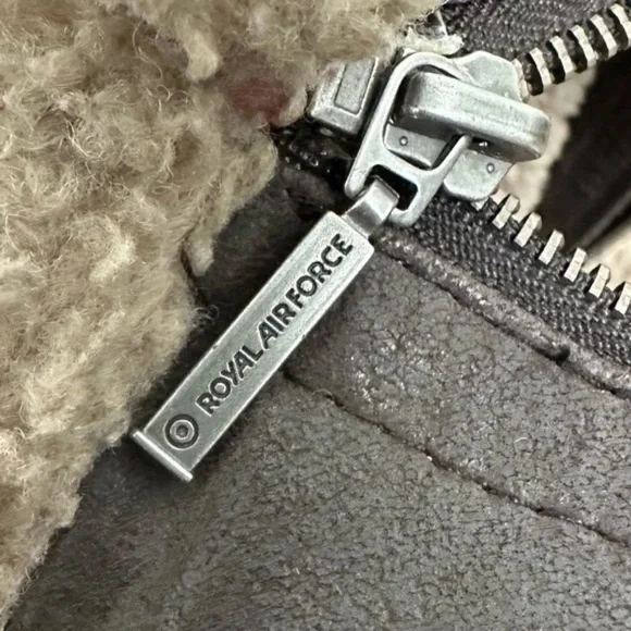 Royal Air Force XL men’s B3 style genuine leather, shearling jacket EUC - Picture 16 of 16